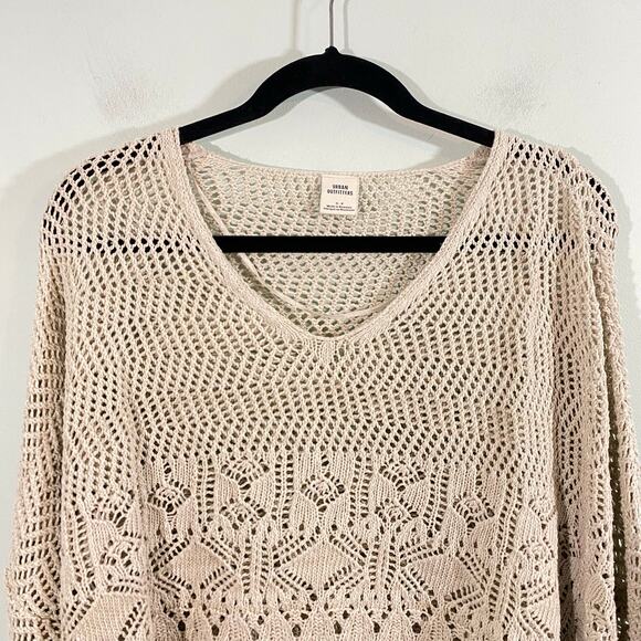 Urban Outfitters Women Beige Oversized Beachy Pointelle Sweater Size S - Picture 2 of 8